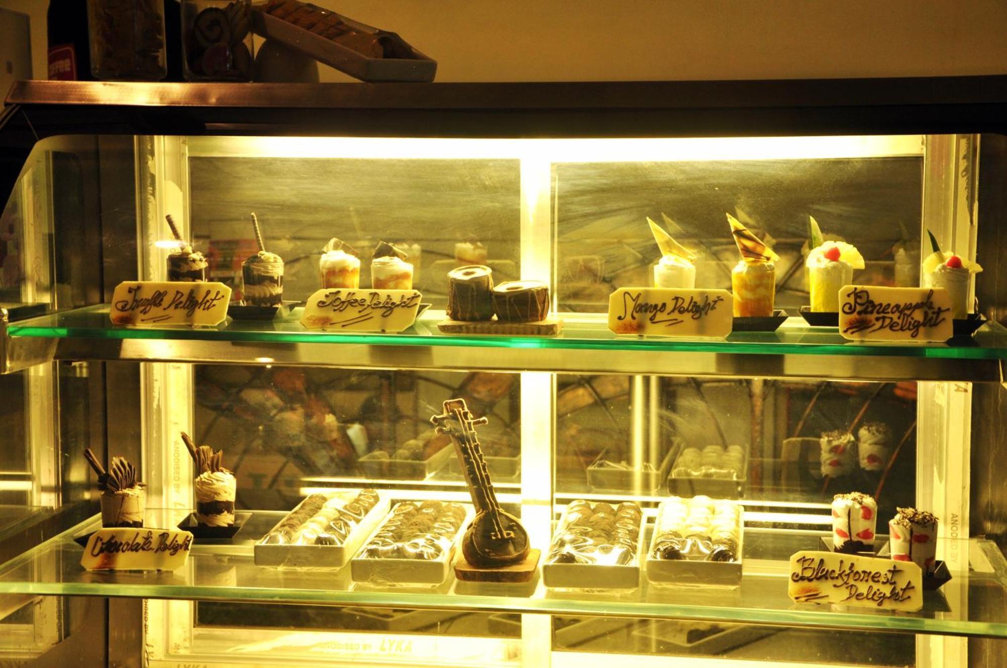 Indismart Hotel Calcutta  Esterno foto