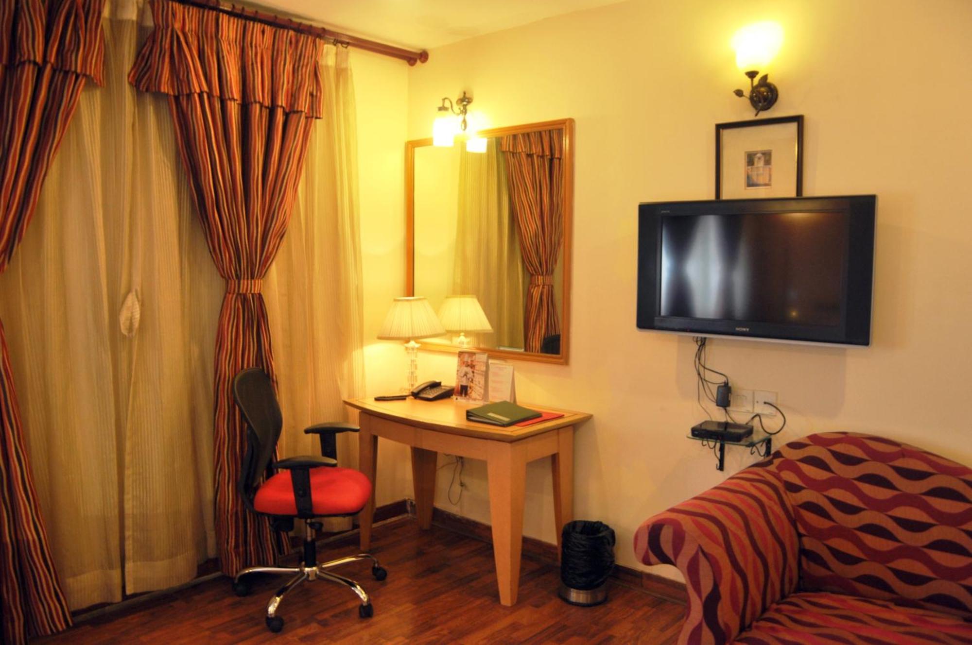 Indismart Hotel Calcutta  Esterno foto