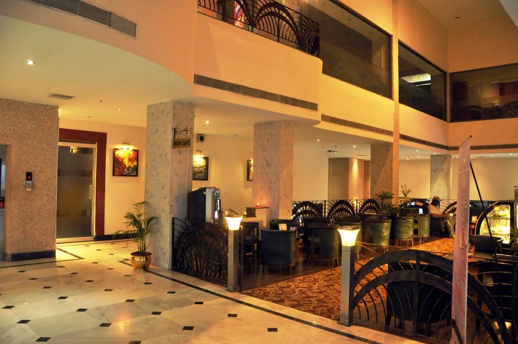 Indismart Hotel Calcutta  Esterno foto