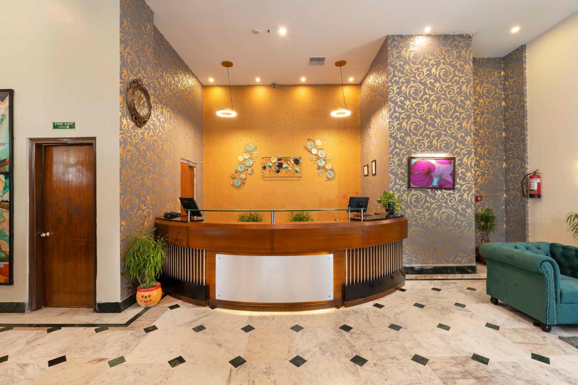 Indismart Hotel Calcutta  Esterno foto