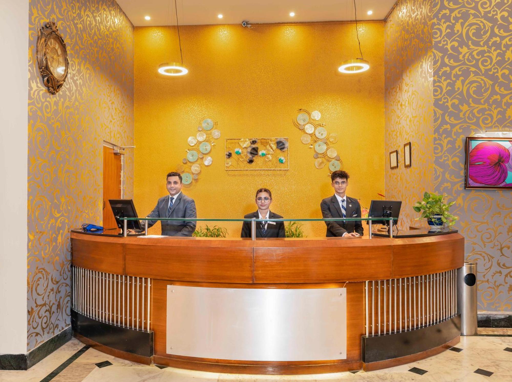 Indismart Hotel Calcutta  Esterno foto