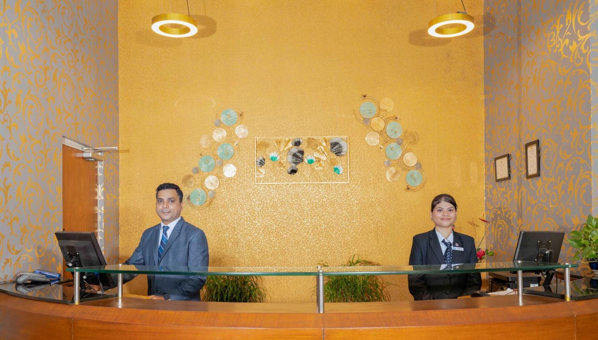 Indismart Hotel Calcutta  Esterno foto
