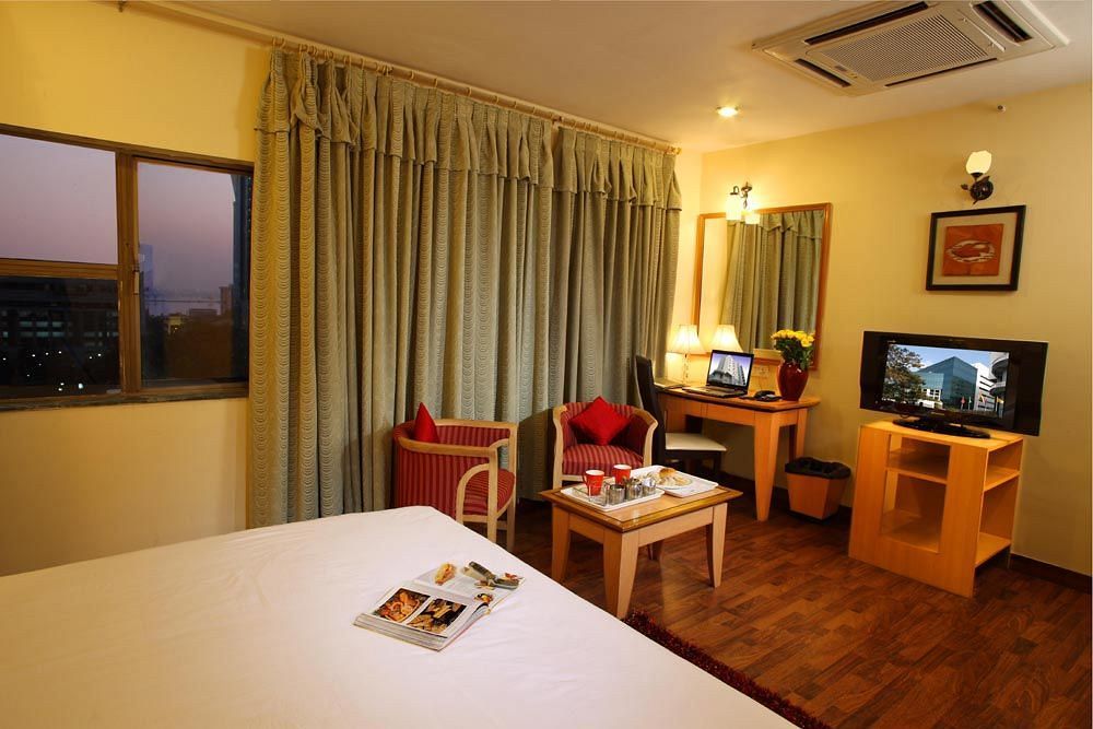 Indismart Hotel Calcutta  Esterno foto