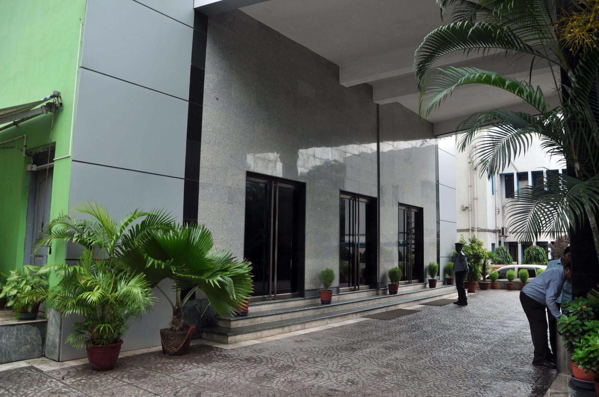 Indismart Hotel Calcutta  Esterno foto